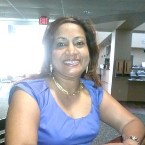 Meet your Posher, Dee